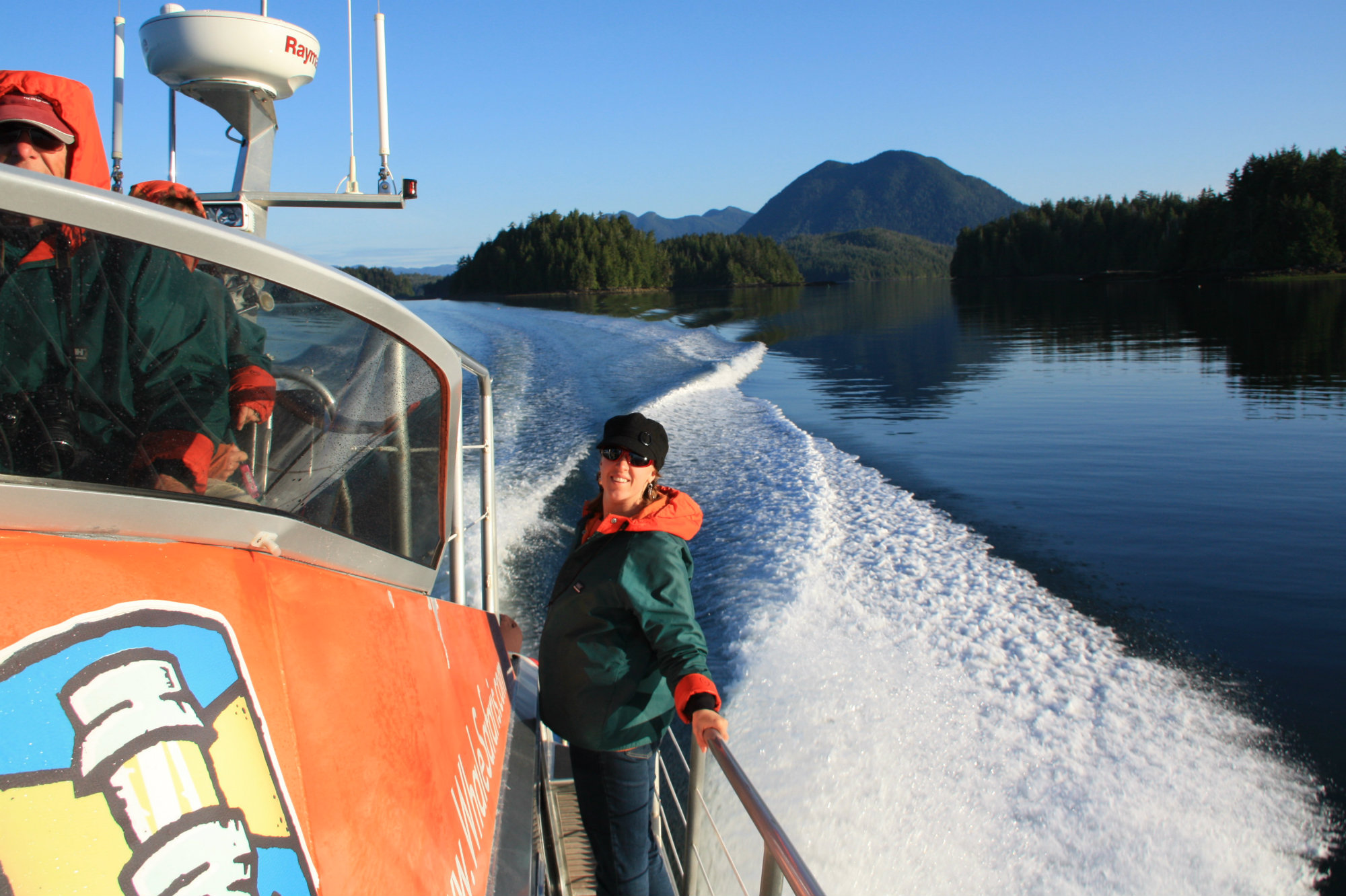 Bear Watching, Tofino, Tofino Bear Watching, West Coast Aquatic Safaris, Wildlife Tours Tofino, Vancouver Island, Traveling Islanders, Vancouver Island bear tours