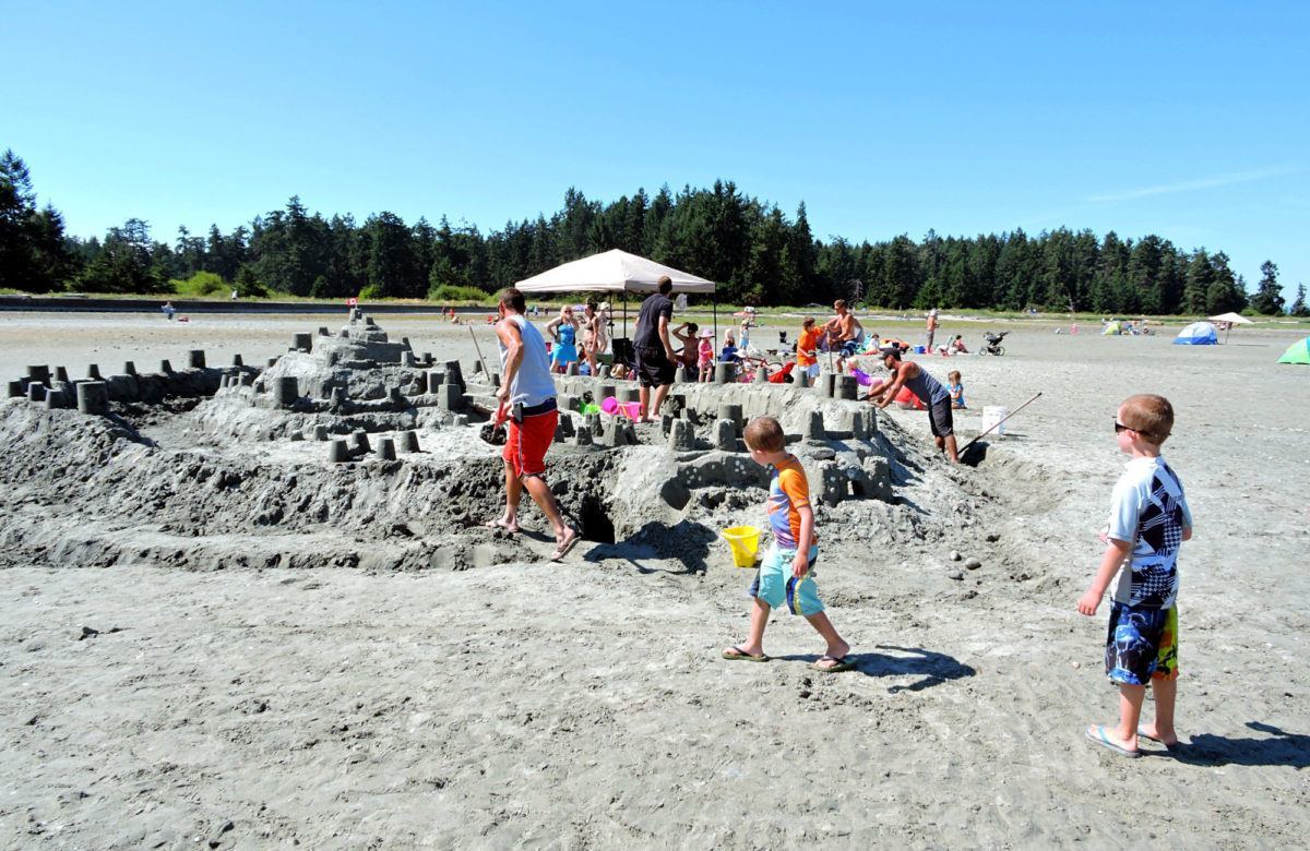 Parksville, Rathtrevor Beach, Top Vancouver Island Beaches, Top 10 beaches in Canada, Directions to Rathtrevor Beach, Vancouver Island Beaches, Rathtrevor