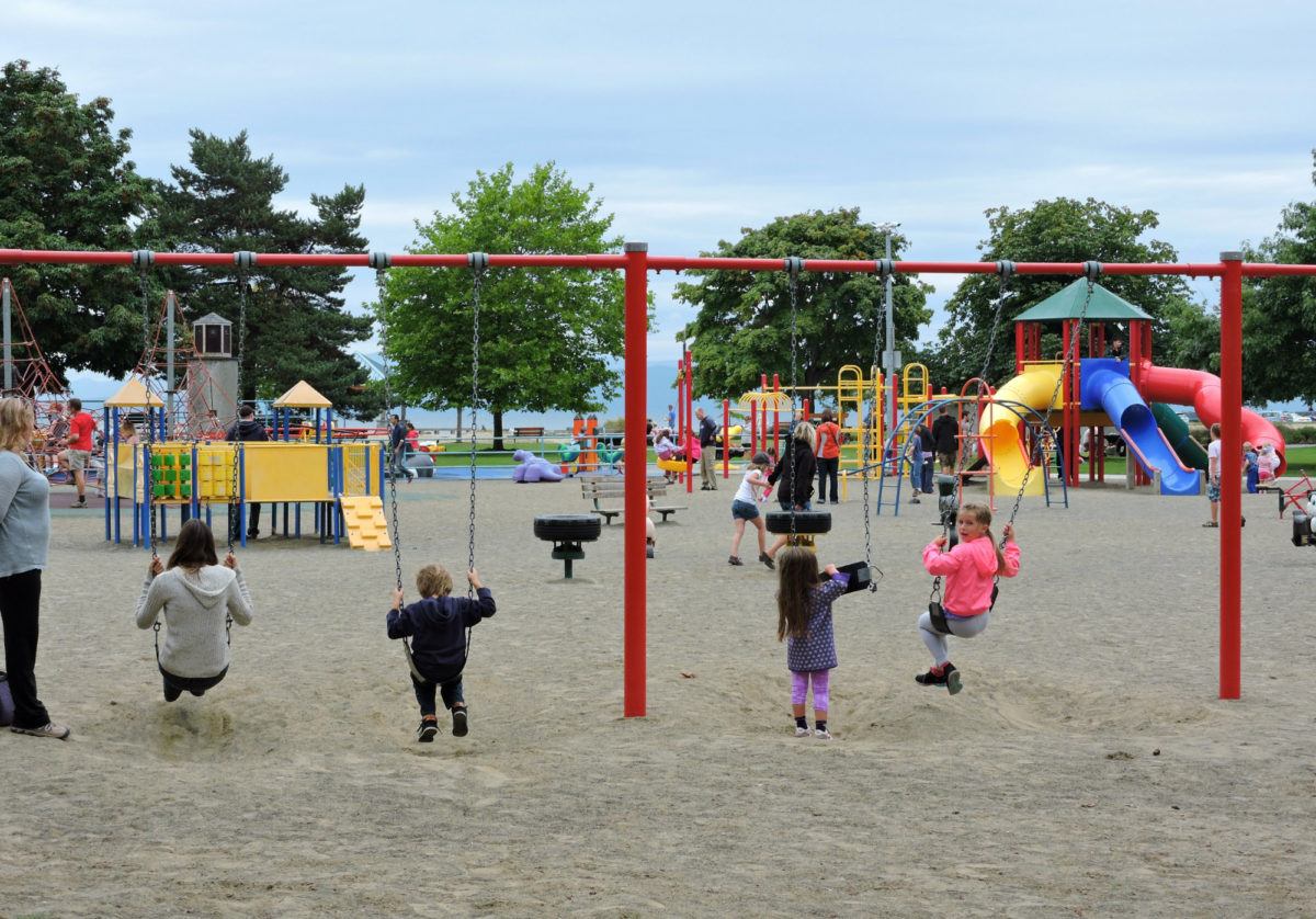 Parksille, Parksville Playground, Beach Acres, beach ares resort, Parksville resort, Parksville accommodations, Parksville beach cabins, Parksville beach cottages, Rathtrevor beach