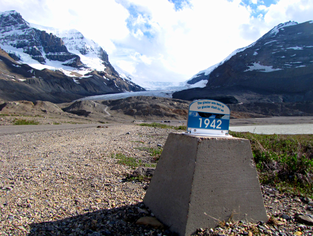 Glacier Adventure, Jasper Activities, Canadian Rockies, Athabasca Glacier disappearing, Canadian Rockies