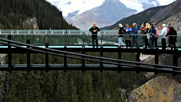 Jasper attractions, Canadian Rockies, Brewster Travel, 