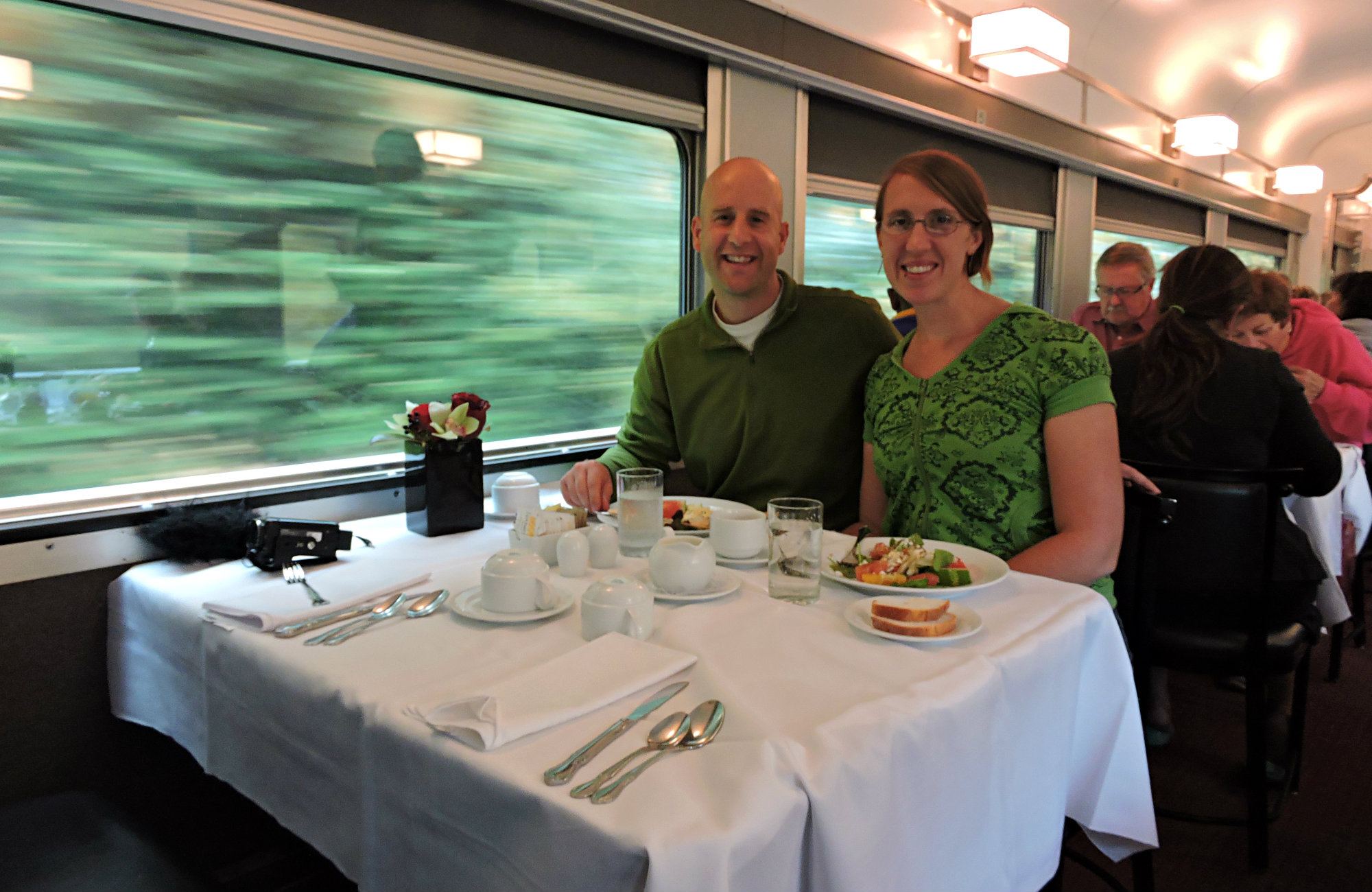 VIA Rail Dining, VIA Rail, Sleeper Train, Canadian sleeper train, Rocky Mountaineer, VIA Rail, Beds on VIA Rail, Jasper train, Canadian Rockies Train, What's it like to sleep on a train, sleeping on a train, beds on a train, VIA rail beds, 