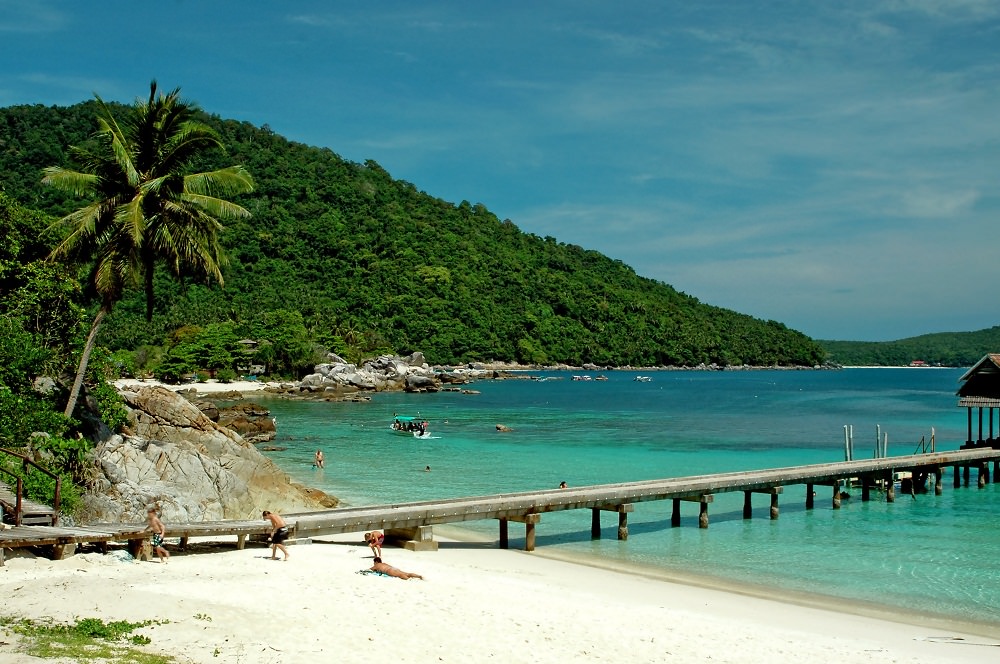 Visit Malaysia, Best beaches in Malaysia, Tropical Islands, best beaches, Malaysia, Perhentian Islands, Perhentian guide, Perhentian island resorts, Perhentian vacations, Perhentian Holidays, Perhentian turtles, Perhentian Beaches, Perentian Island travel, Perhentian hotels, prehentian Islands getting there, Best beaches Malaysia Perhentian Islands,