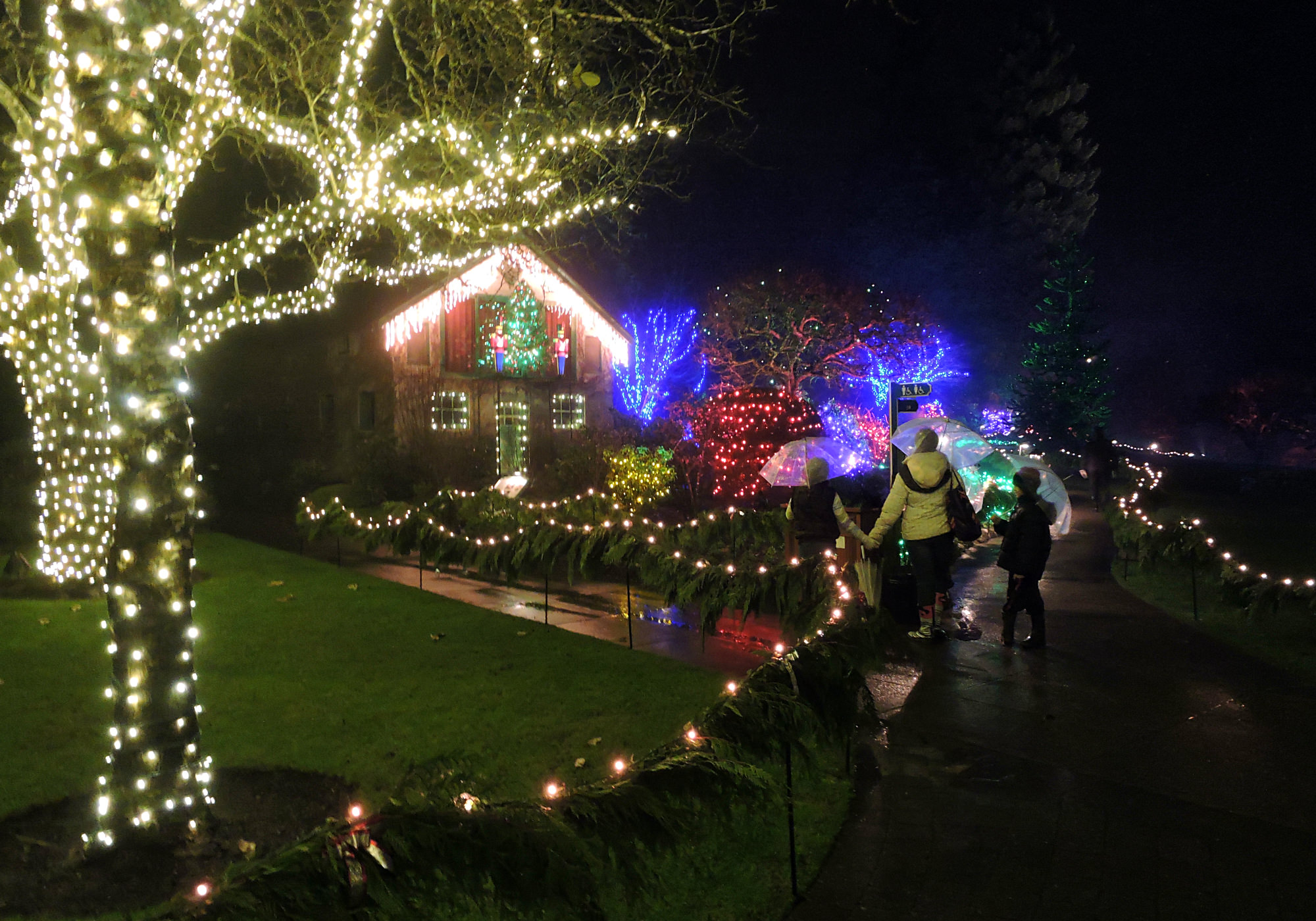 Christmas in Victoria and the Butchart Gardens