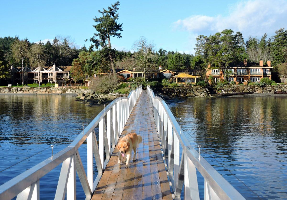 Galiano Inn, Galiano Resort, Galiano Inn and Spa, Galiano hotel, Galiano accommodations, Galiano boutique resort, Pet friendly Galiano Inn, Galiano Island, Gulf Island vacations, Gulf Islands, Vancouver Island vacations, Vancouver Island Travel Guide, Galiano Island travel guide