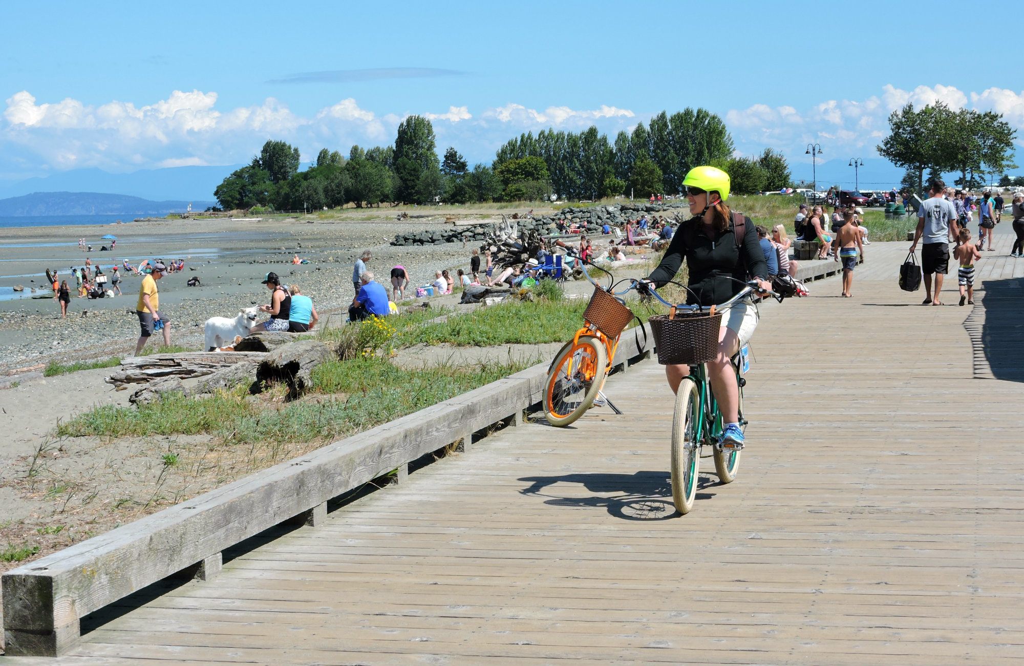 Qualicum Beach Bike Tours, Pedego Electric Bikes, Parksville Electric Bikes, Qualicum Beach activities, Qualicum Beach Vacations, Vancouver Island Tours, Vancouver Island Vacations, Traveling Islanders, 