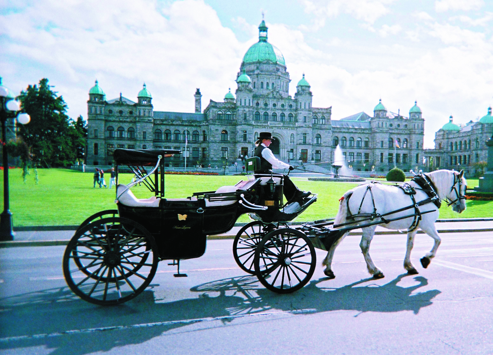 Victoria romantic dates, Victoria tourism, Vancouver Island activities, Victoria carriage rides